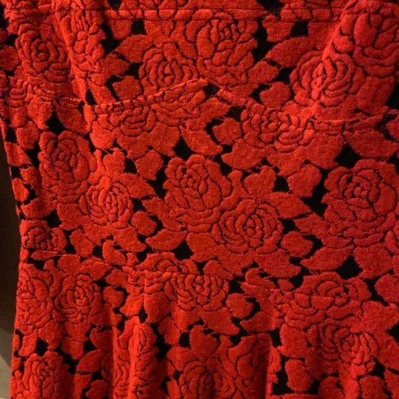 SOLD - MINK PINK red and black dress - Picture 4 of 7